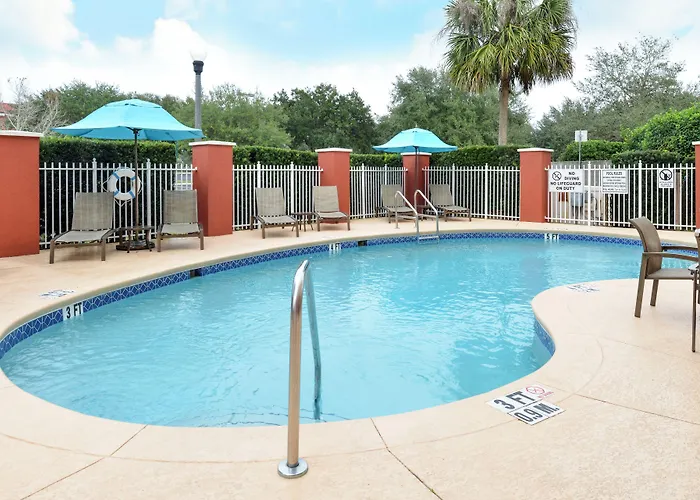 Comfort Suites Lady Lake - The Villages